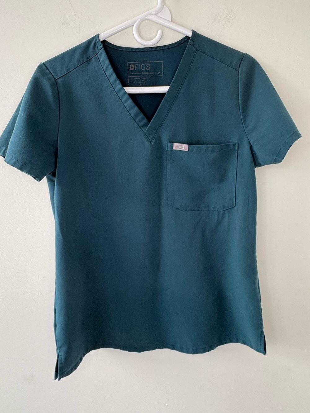 Figs Women’s Deep Teal V-Neck Scrub Size Xs